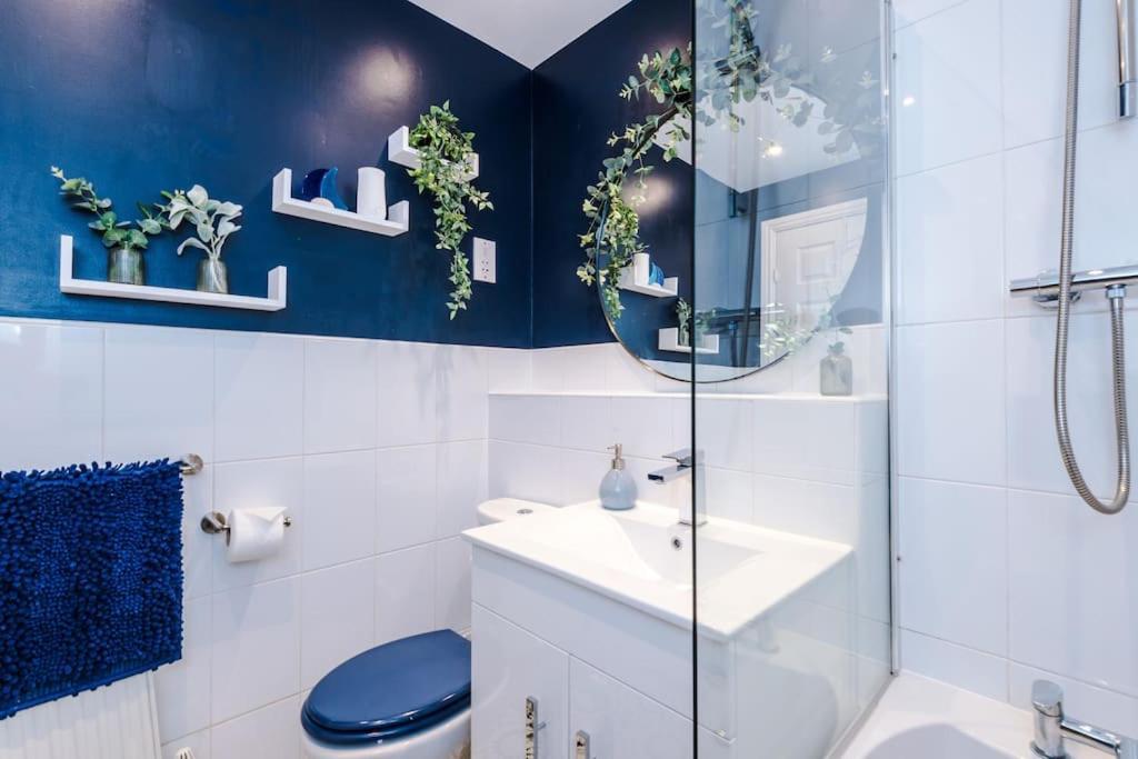 Casa vacanze Luxury 3-bed House - Rothwell Gardens - 10mins From Leeds Centre *